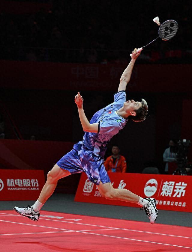 中国队鏖战马来西亚队，石宇奇点燃赛场