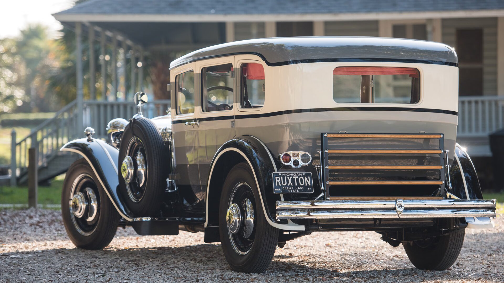 从蒙特利尔到曼彻斯特，稳稳拿下的掌控哲学—当F1的极限计算遇上足球的战术韵律