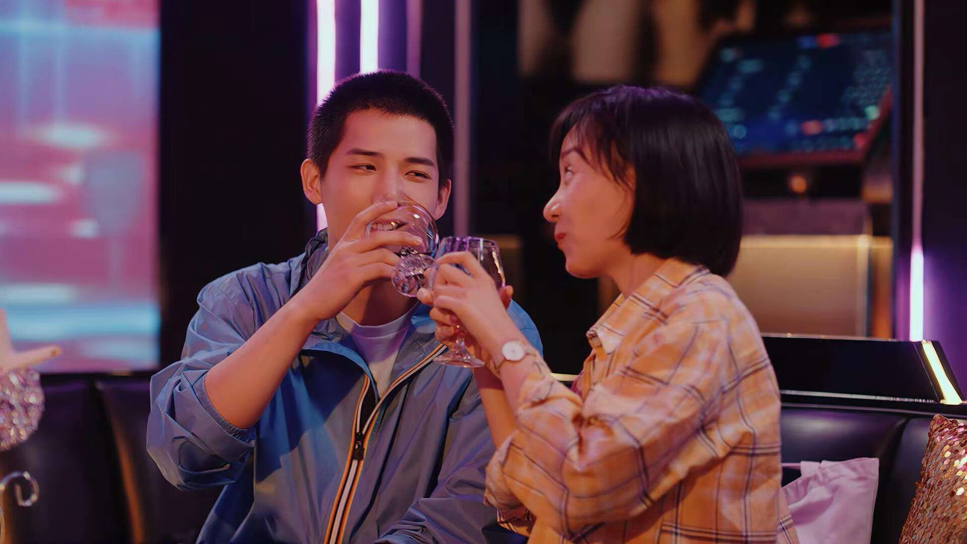 丹佛东征,当约基奇在西部制造杀伤时,一个关乎篮球本质的信号正穿透东决之夜