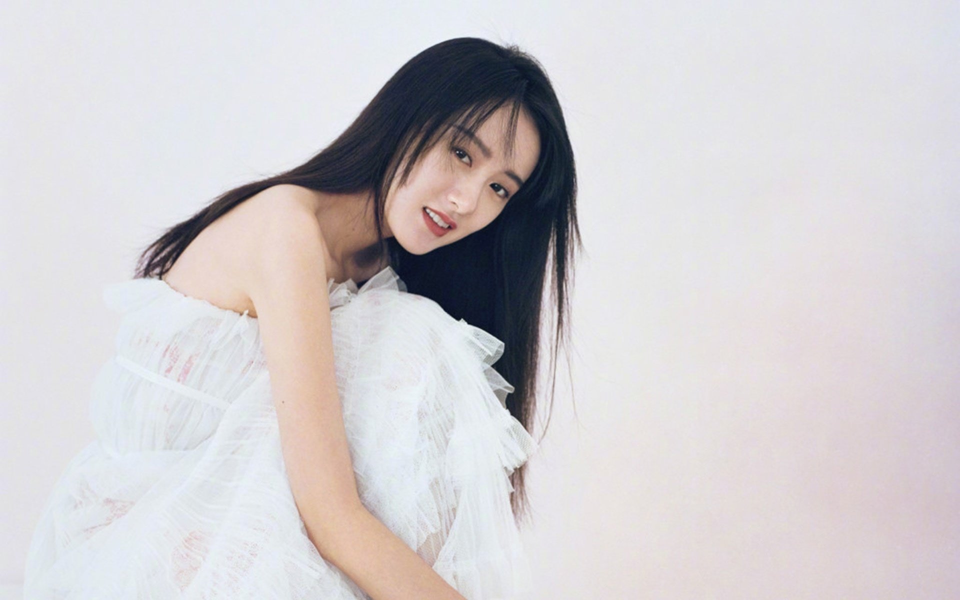 爱游戏官方入口-热度背后，冷热较量，真正的焦点在何处？