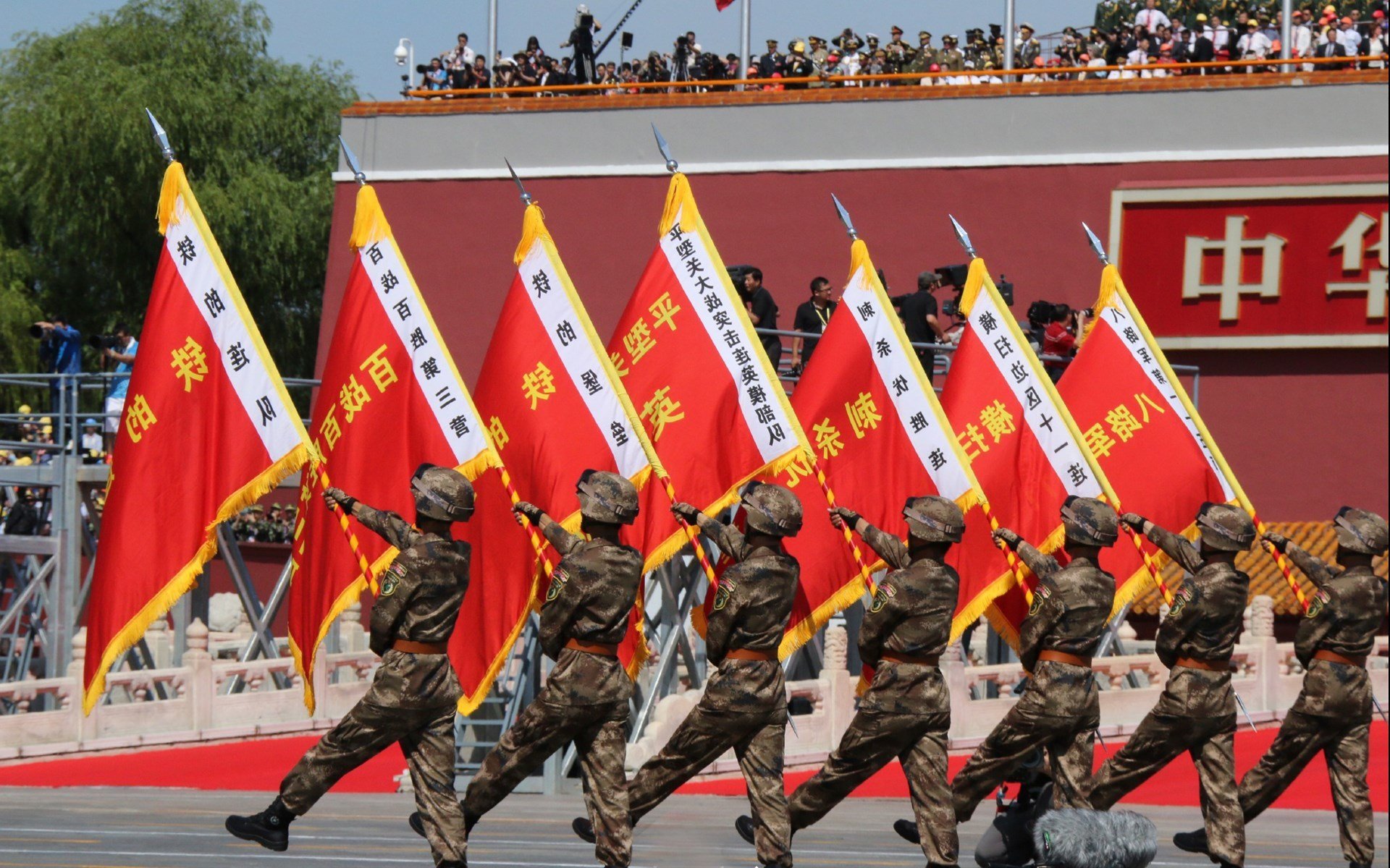 若戈贝尔身披奇才战袍，对阵国王的完美发挥狂想曲